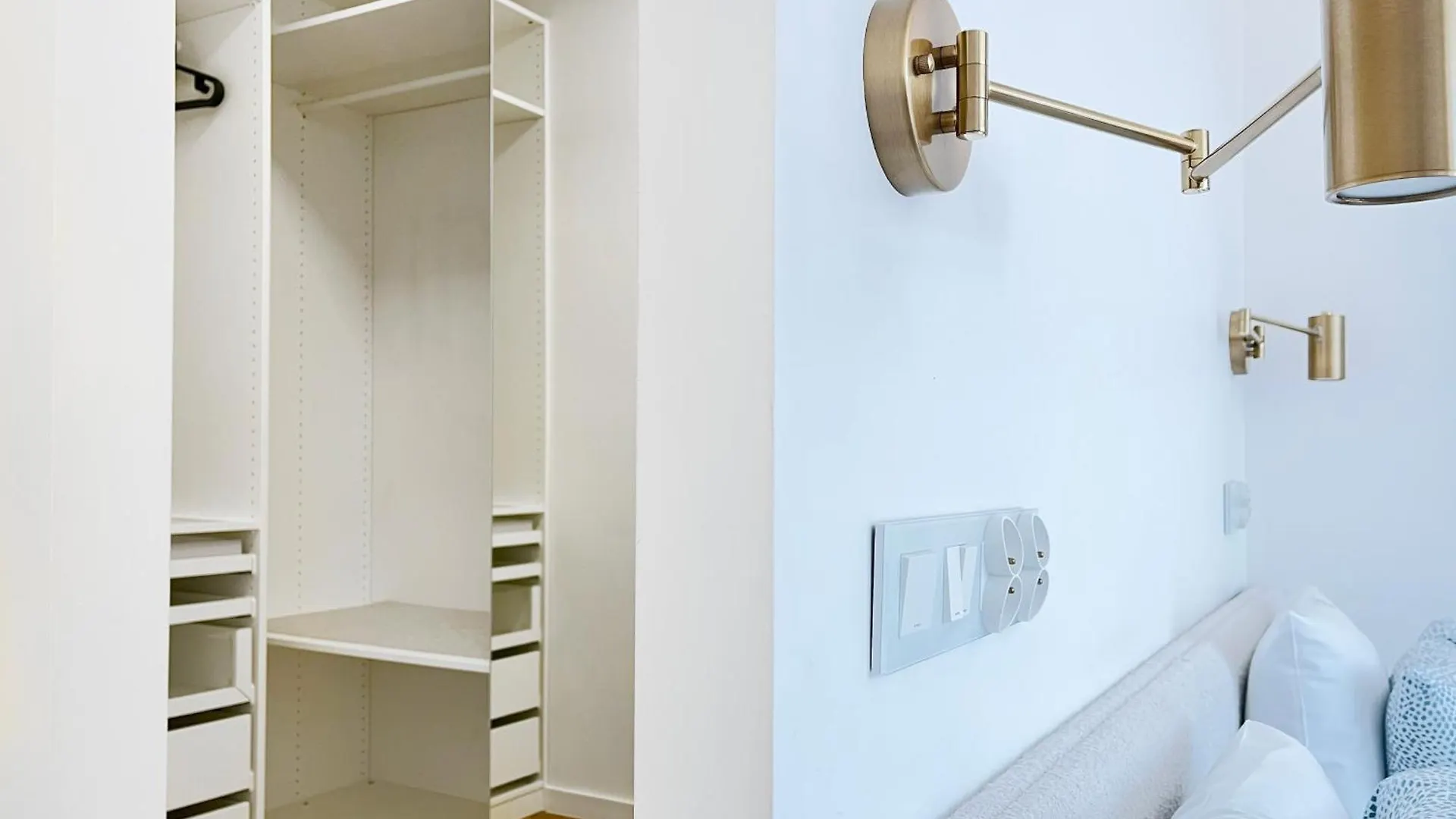Premium Apartment Vistula Terraces Cracow City Center Krakow